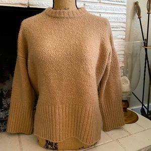 Soft texture knit sweater crop style too